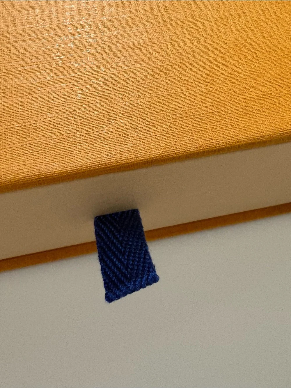 Louis Vuitton zippy wallet Medium small gift box
